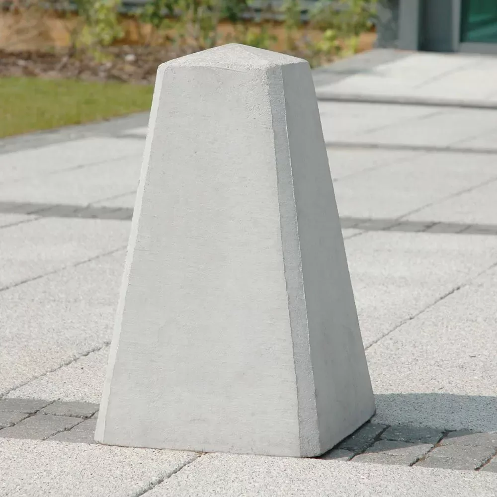 KB-021 Bollard din beton